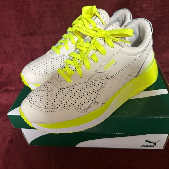 Used, size 10, beige and lime green thick sole, puma gym shoes - Picture 4 of 10